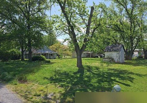 3rd image of 501 W Whited St