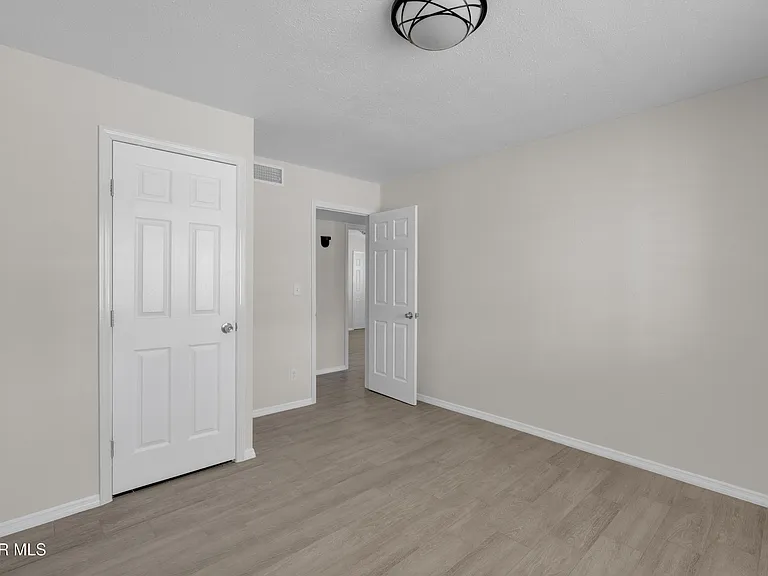 10516 Cuesta Brava Ln — Photo 21