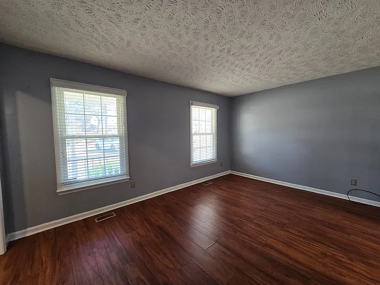 6957 Bone Creek Dr — Photo 2