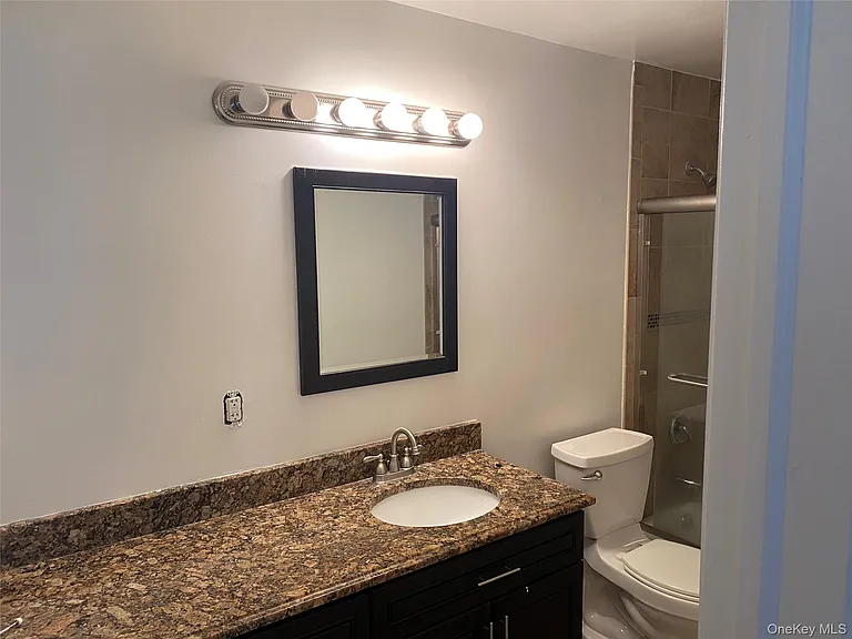 348 Dawson Ln — Photo 8