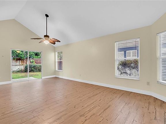 4th image of 9880 Aloma Bend Ln