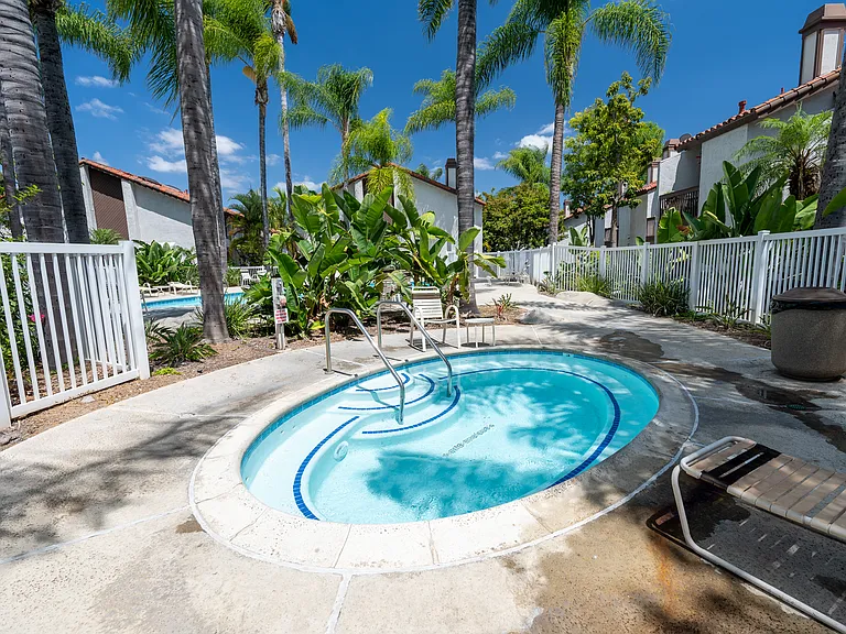 356 Molokai Dr — Photo 45