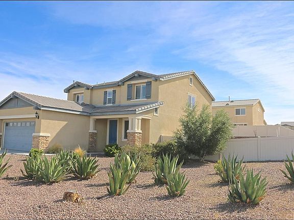 3rd image of 16705 Desert Lily St