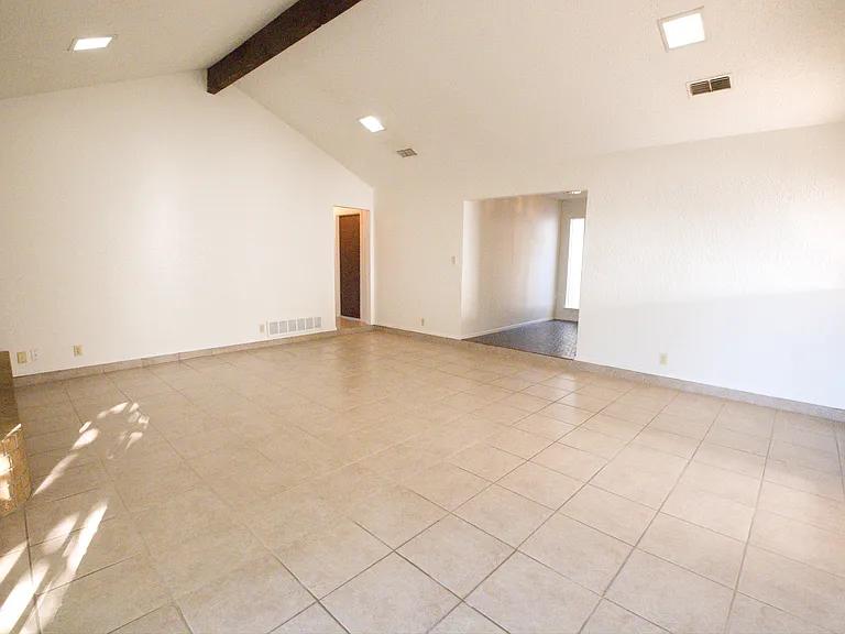 9967 Haywood Ct — Photo 15