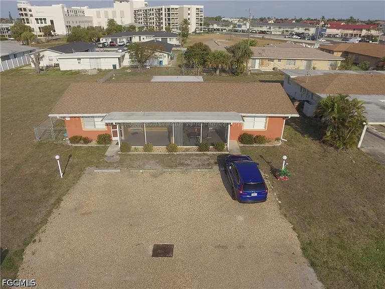 4819 Marine Dr #1 — Photo 4