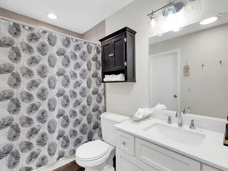379 Sandhurst Cir — Photo 15