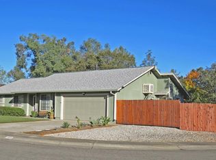 1050 Goodview Way, Redding, CA 96003