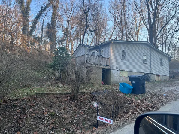 3120 Powell St, Ashland, KY 41101