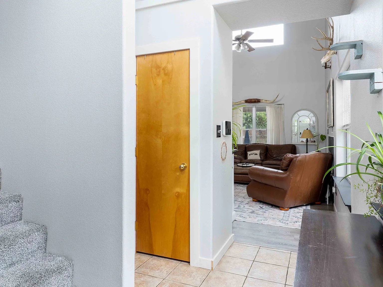 3 bed, 1615 sqft, $2,850 — Photo 3