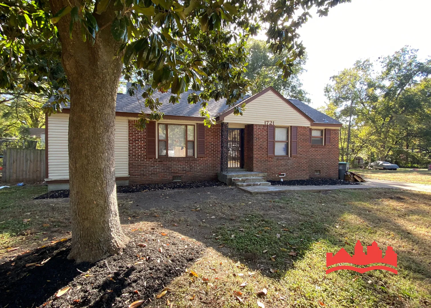 Welcome to 1721 Osborn Dr! — Photo 1