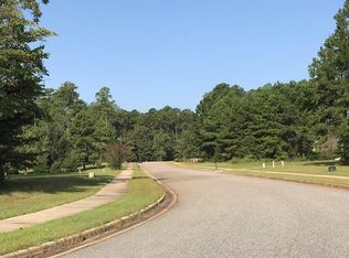 2725 McCall Ct, Albany, GA 31721