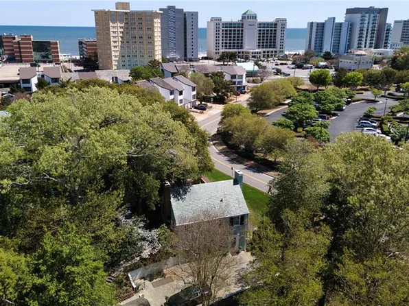 420 Linkhorn Dr APT 17, Virginia Beach, VA 23451