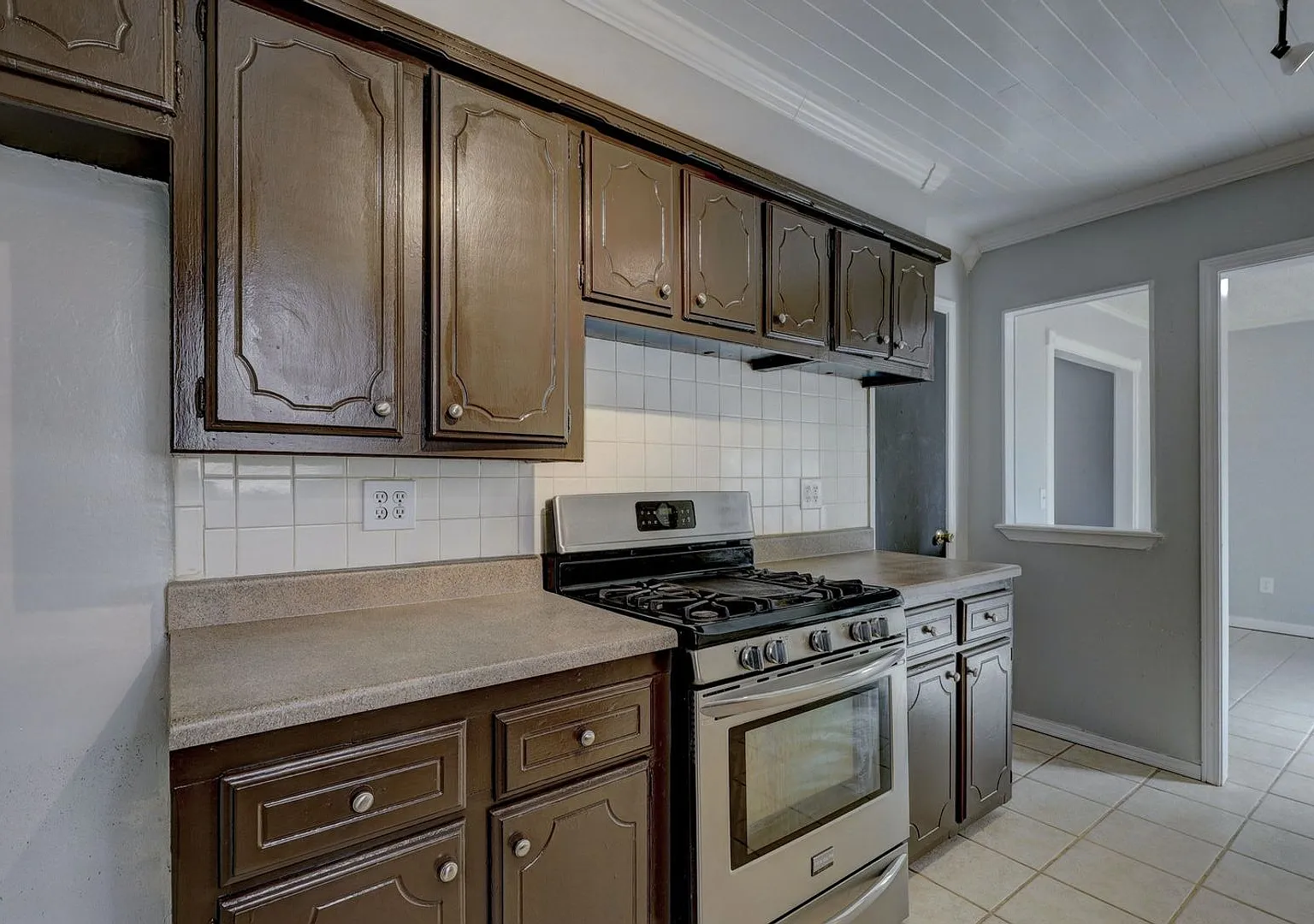4 bed, 2 bath house in mustang schools — Photo 4
