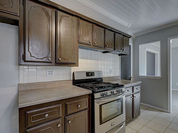 4th image of 8544 SW 75th St