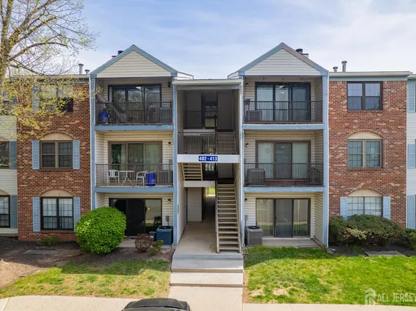 407 Lancaster Ct, Piscataway, NJ 08854