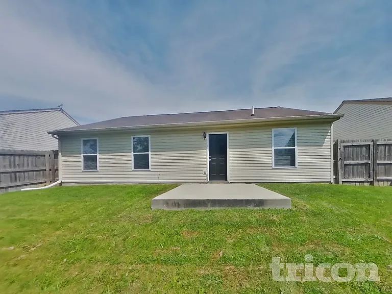 1424 Round Lake Rd — Photo 15