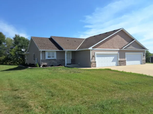 811 Deer Path, Montgomery, MN 56069