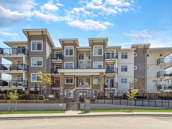 19940 Brydon Cres #405, Langley, BC V3A 4A3