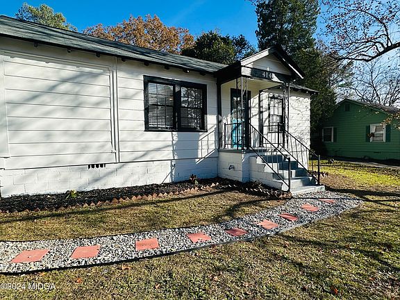 2nd image of 4148 Buena Vista Ave