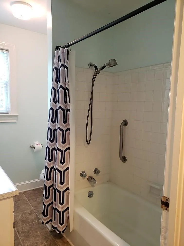 2 bed, 1400 sqft, $1,600 — Photo 4