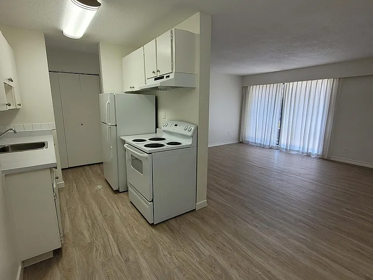 6630 McKay Ave #209 — Photo 7