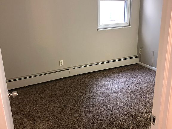 5th image of 4810 Chalet Dr Unit 1005
