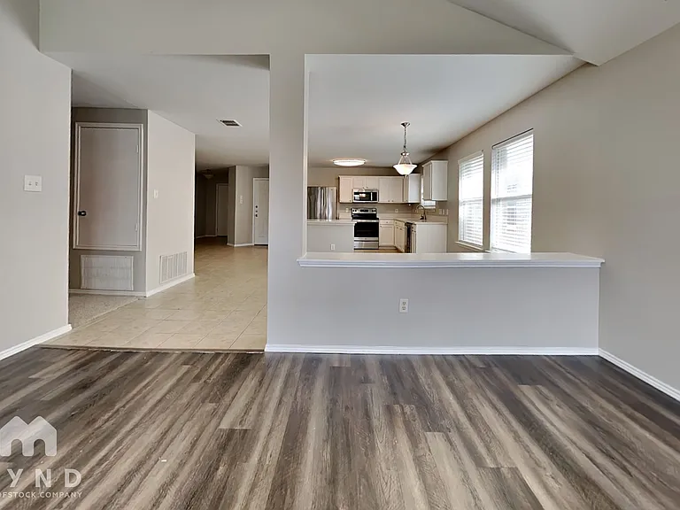 8916 Chisholm Trl — Photo 5