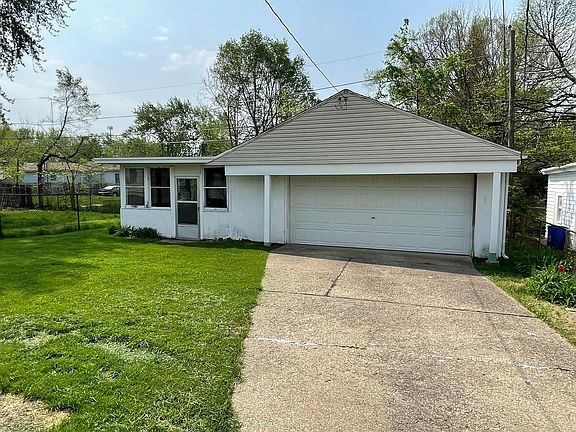 3rd image of 1704 Midway Dr