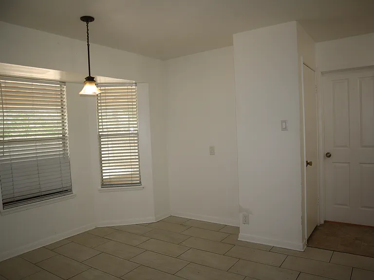 5726 Swift Creek Dr — Photo 30