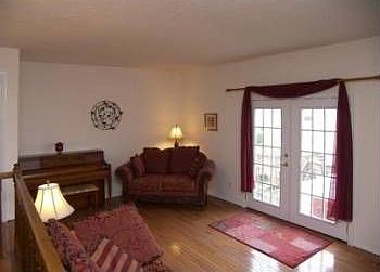 2nd image of 28 Stoneway Pl