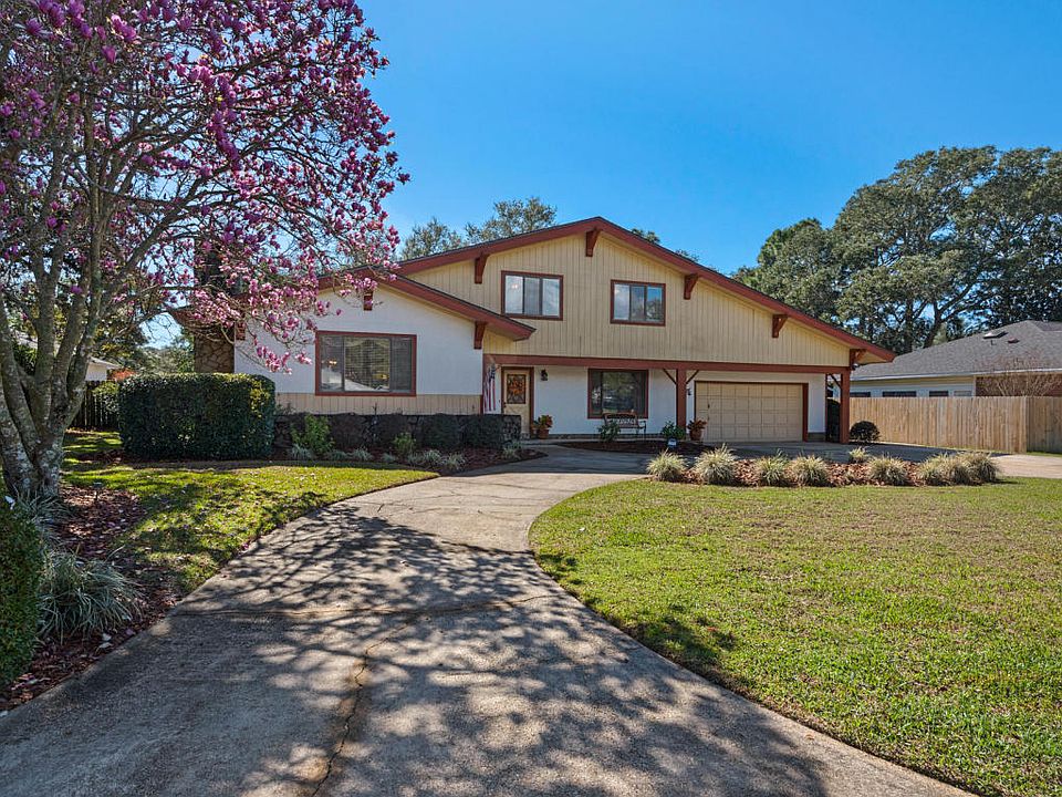 1st image of 65 Lake Lorraine Cir