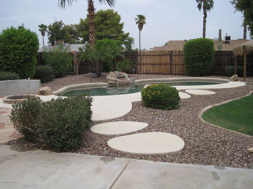 1st image of 2014 W Garden Dr