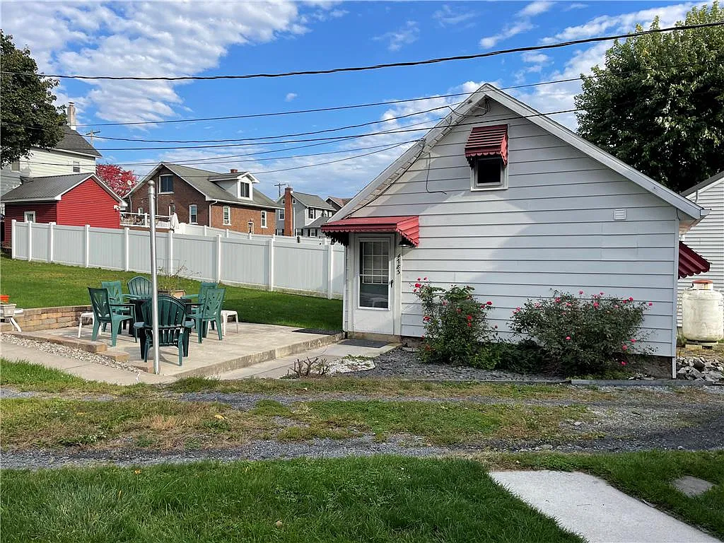 1 bed, 1.0 bath, 400 sqft, $900 — Photo 4