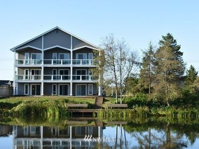 978 SE Point Brown Avenue SE #9, Ocean Shores, WA, 98569