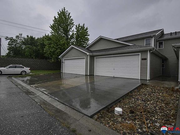 3rd image of 532 Lakeside Dr #34
