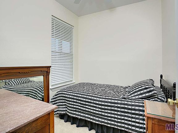 4th image of 16319 Stafford Oak Dr