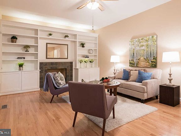 2nd image of 9704 Spanish Oak Ct