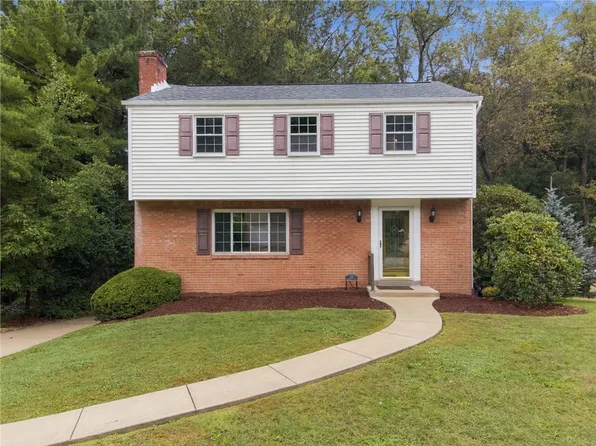 113 Larchwood Dr, Turtle Creek, PA 15145