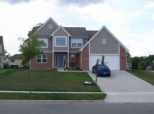 471 Pembroke Dr, Saline, MI 48176