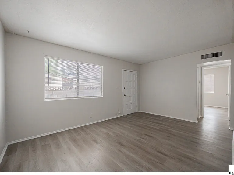 2352 E Broadway Rd #A — Photo 4