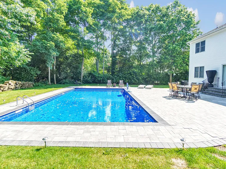 6 Bay Run Ln — Photo 3