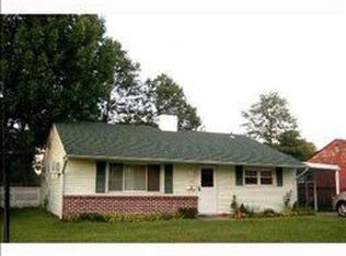 17 Colton Rd, Edison, NJ 08817