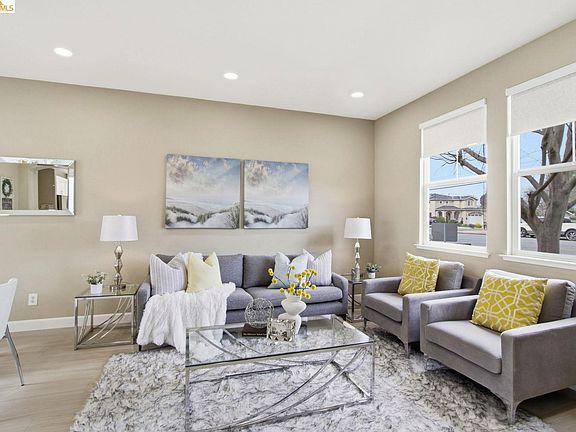 2nd image of 3998 Williams Rd