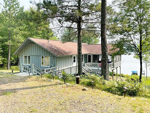 3rd image of 9048 ISLAND VIEW RD