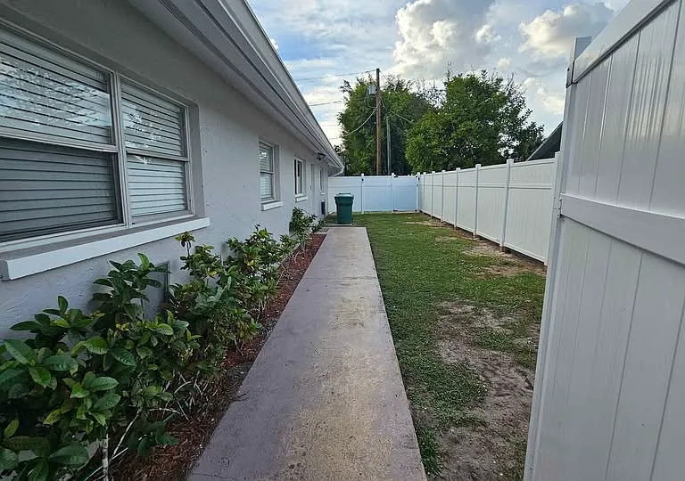 Front fenced-in area.