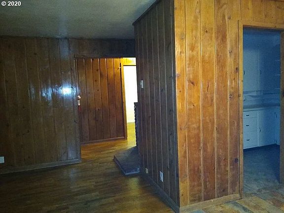5th image of 118 Adams Ave