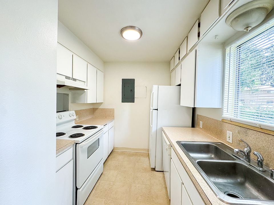1st image of 2608 92nd St S #A