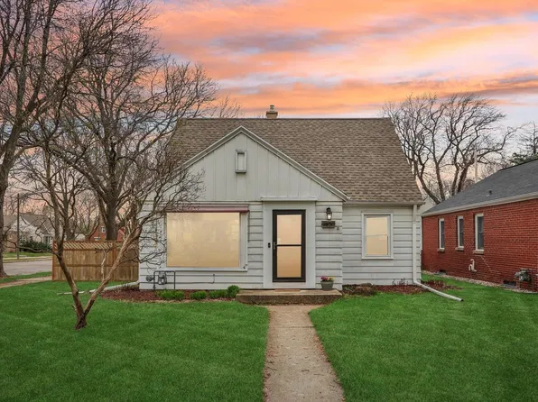 7930 West Lorraine PLACE, Milwaukee, WI 53222