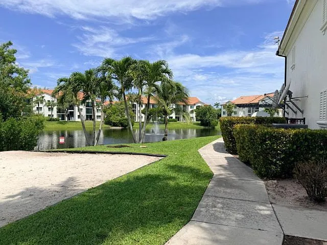 2 bed, 2.0 bath, 1266 sqft, $2,200 — Photo 4