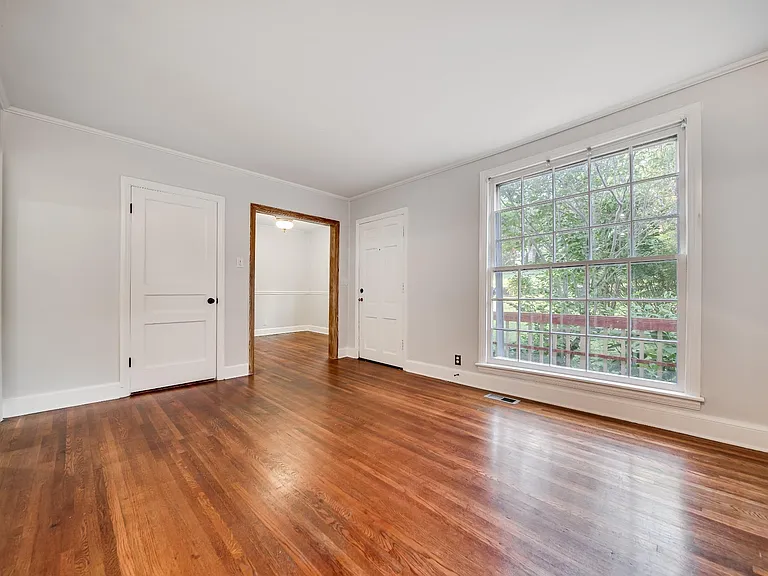 1315 Saturn Dr — Photo 4